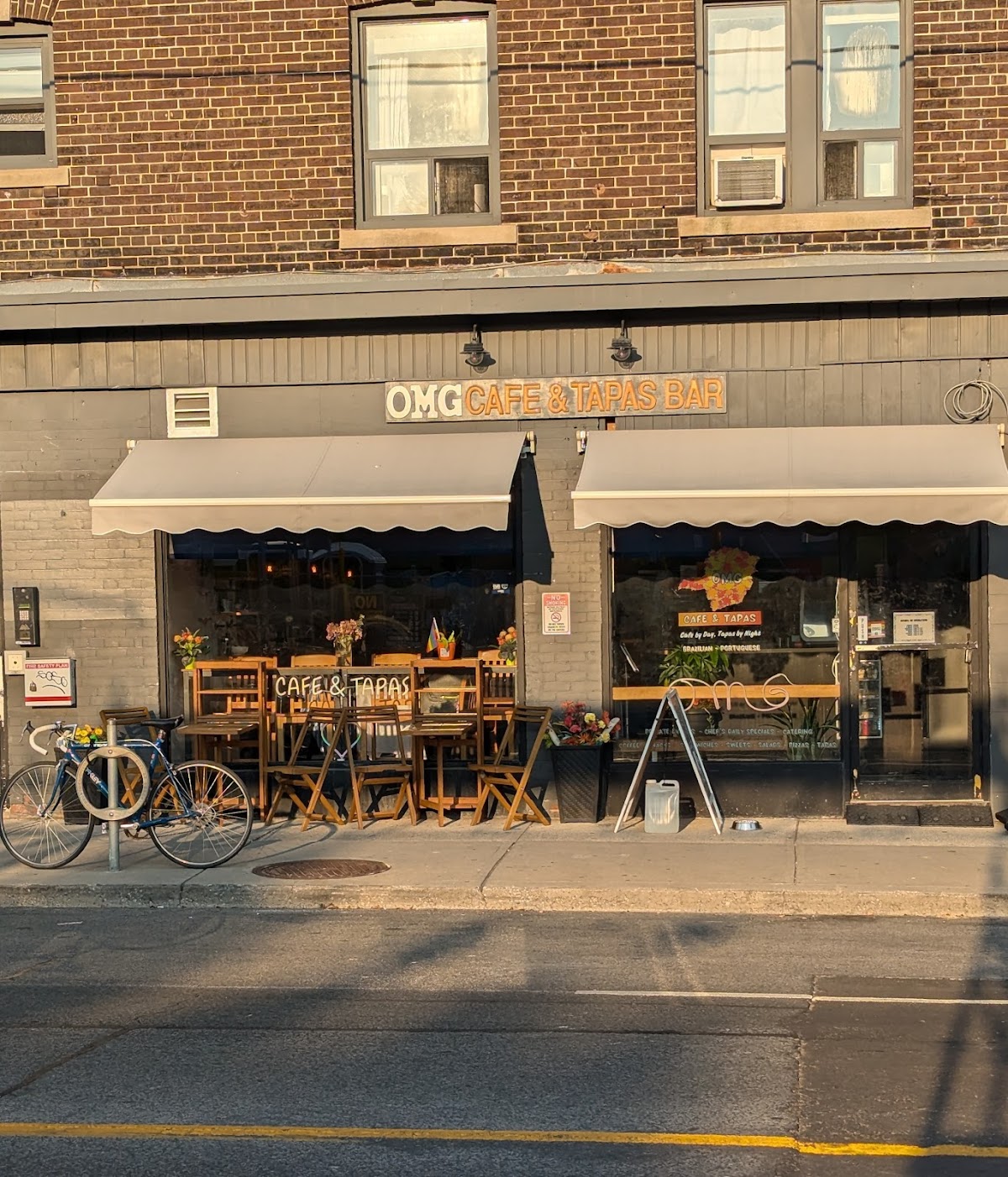 OMG Cafe & Tapas